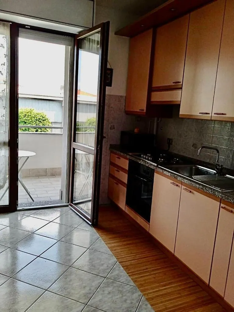 Appartamento Deliziosa Casa Mignon Luisago 0*,